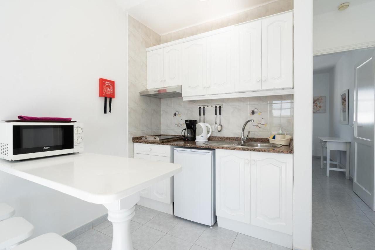 อปาร์ตาเมนโตส อโล Apartment ปูแอร์โตเดลคาร์เมน ภายนอก รูปภาพ